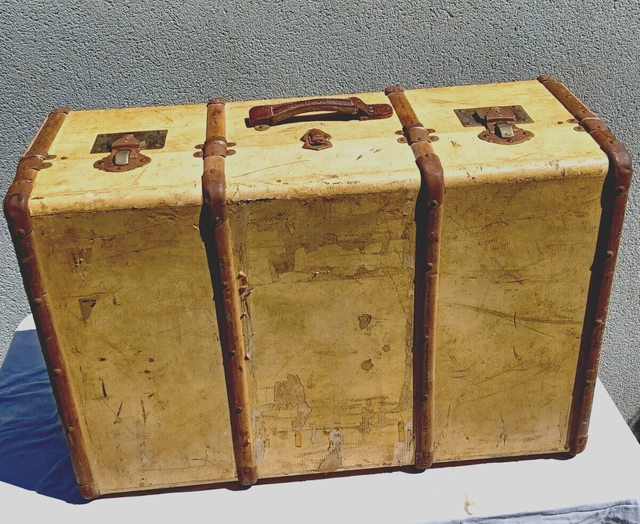 Malle De Voyage Ancienne Années 1950/60 - Carton Et Bois Clouté - 80x55x35 Cm