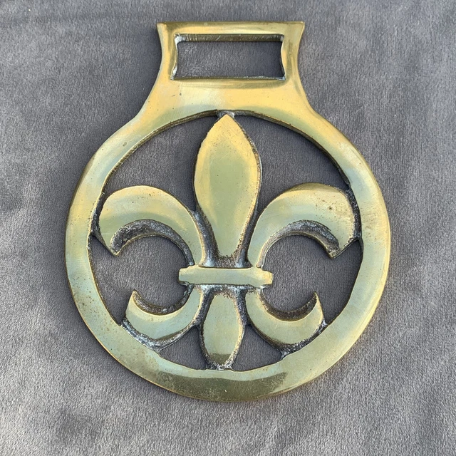 Vintage brass decorative drinks flask with fleur de lys embellishment