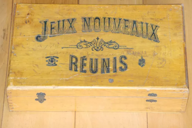 jeu ancien coffret bois JEUX ANCIENS REUNIS vers 1900 avec  environs 20 jeux