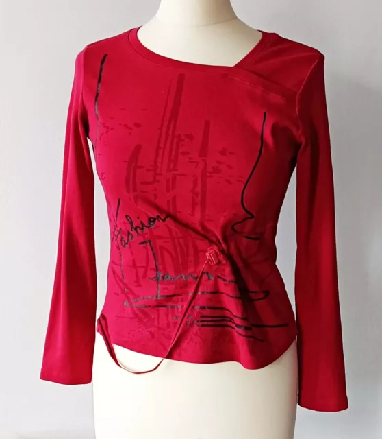 t-shirt vif rouge asymétrique taille 38 manches longues