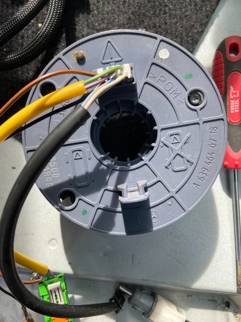 KUDA 1430 – Supporto Telefono In Vera Pelle Nera Per Mercedes Vito/Viano Function (2006-2014) – Lato Destro (vicino Al Volante) – Certificato TÜV - 4