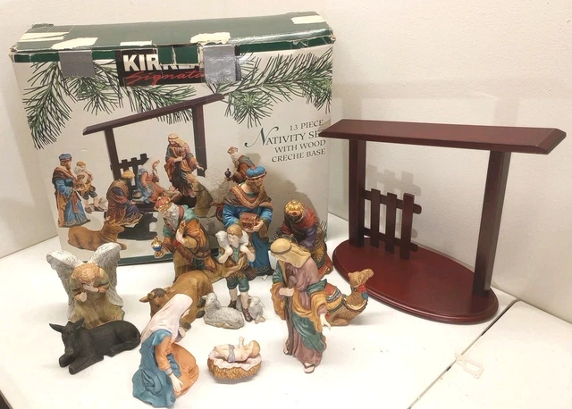KIRKLAND SIGNATURE 13 Piece Nativity Set w/ Wood Creche Base