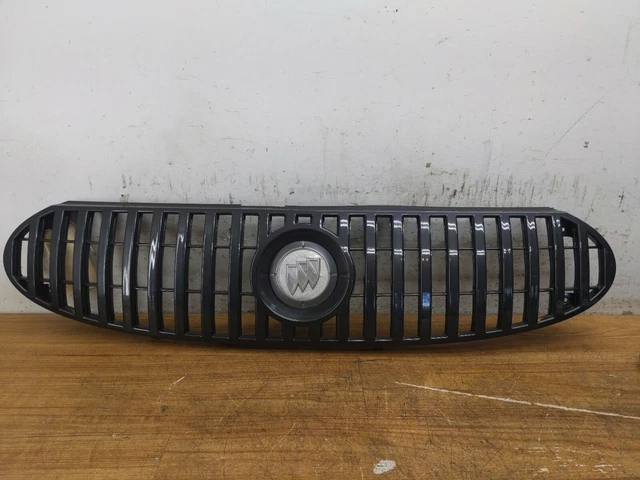 02 03 04 05 Buick Rendezvous Grille Grill  Bumper OEM USED front w/ emblem