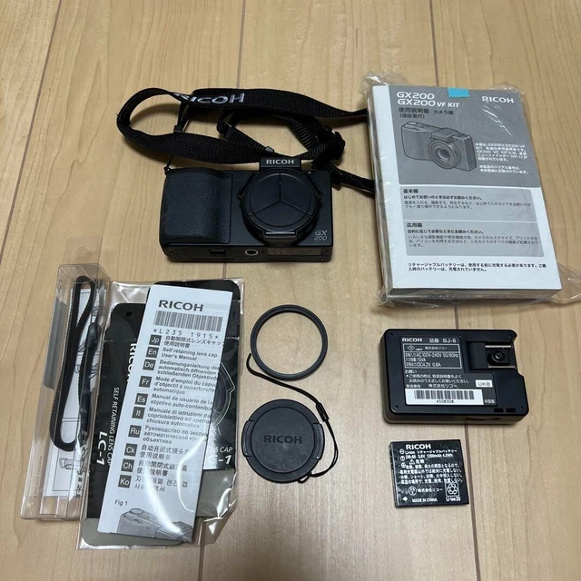 Ricoh Caplio GX200 12.1MP Digital Camera - Black  "Excellent+"
