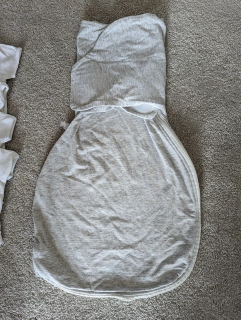 Newborn/ 0-1 / 0-3 / Gender Neutral / Unisex / Baby Clothes Bundle 3 4