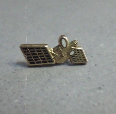 PINS SATELLITE ECS EUROPEEN COMMUNICATION SATELLITE ESPACE/SPACE 