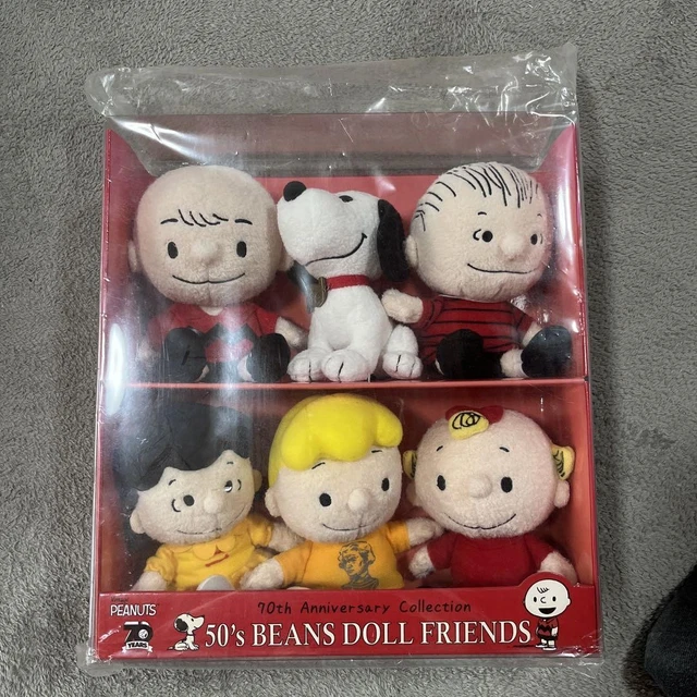 PEANUTS 70周年記念 限定版ピンバッジセット PEANUTS 70周年記念 限定版ピンバッジセット