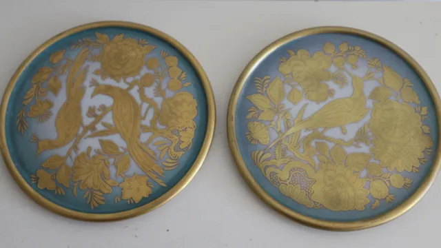 2 assiettes avec décor oiseaux du paradis LONGO en faience porcelaine OR PUR