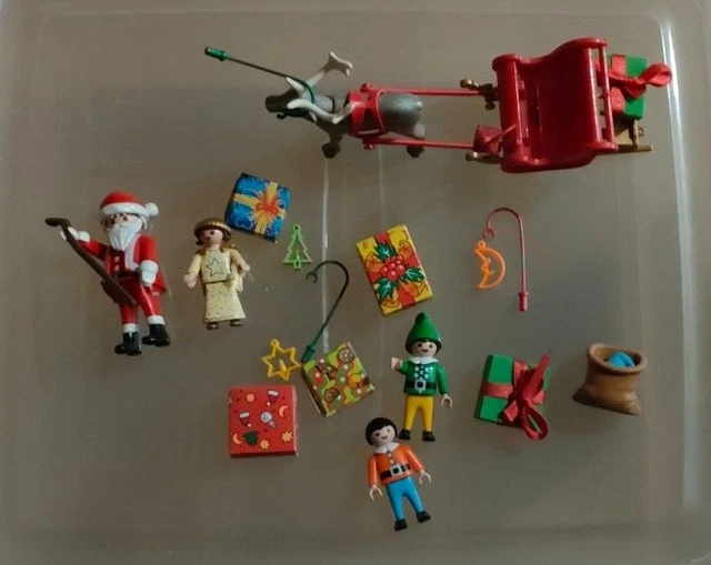 vends playmobil vrac pere noel + traineau .........