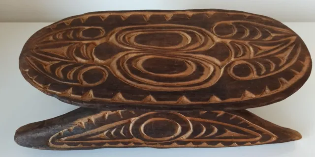 Sgabello in legno Papua Nuova Guinea sculture fiume Sepik superiore