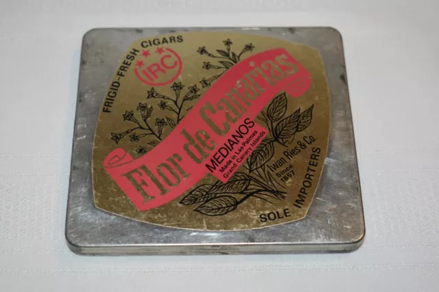 Flor de Canarias Medianos Iwan Ries & Co. metal cigar box