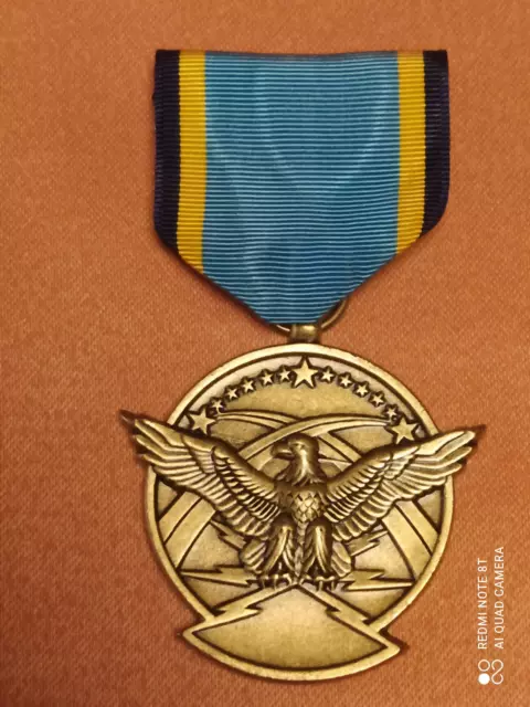 Aerial Achievement Medal, Medaille De L'us Air Force Cree En 1988