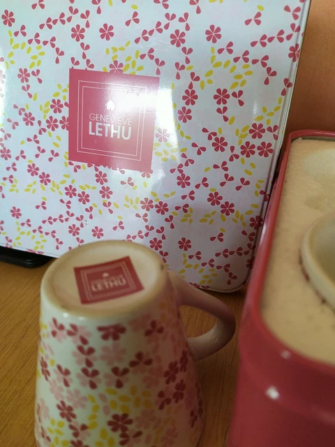 Set De 4 Tasses à Expresso GENEVIEVE LETH – Motif Fleur – Service à Café