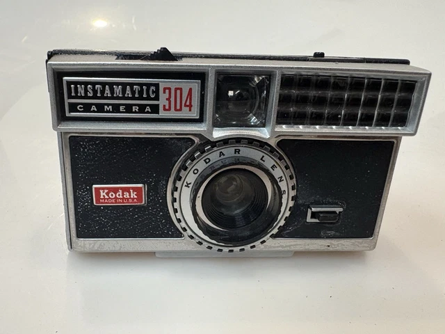 Lot De 2 Appareils Photo Argentiques Vintage - Agfa Solette Et Kodak Instamatic 33