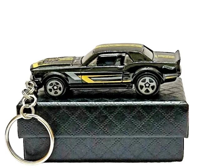 Hot Wheels 2022 Ford Mustang Gt Hw Keyring Gift Pack Free Shipping