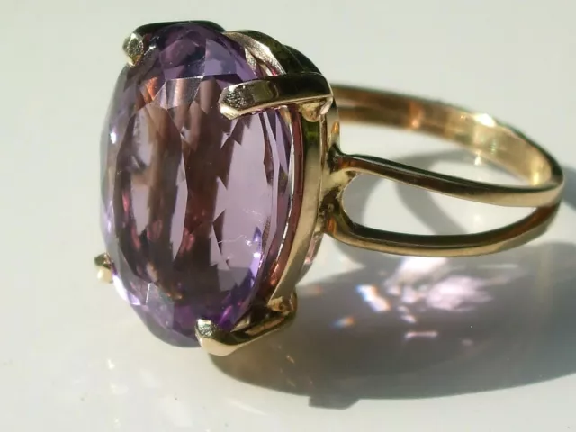 T BELLE BAGUE ANCIENNE 1950/60 en OR 18K 750/1000° avec GROSSE AMETHYSTE / T.56