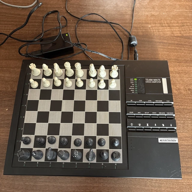 LE VOYAGEUR ANALOGIQUE: SAITEK KASPAROV CENTURION