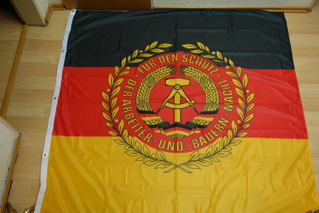 DDR NVA Truppenfahne – 90 X 150 Cm, 100% Polyester, Wetterfest Mit Ösen