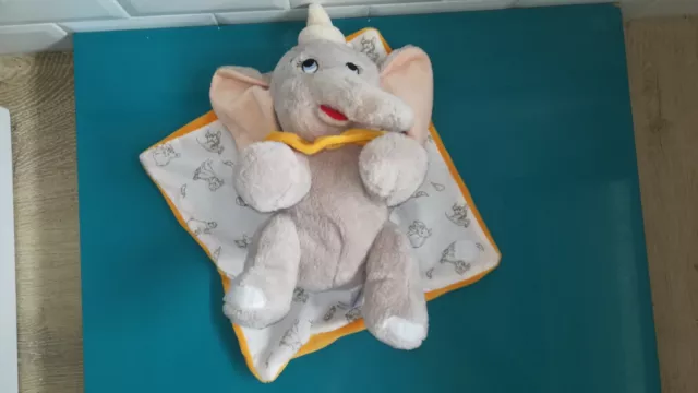 19.6.23.1 Peluche doudou Dumbo Disney 30cm Nicotoy