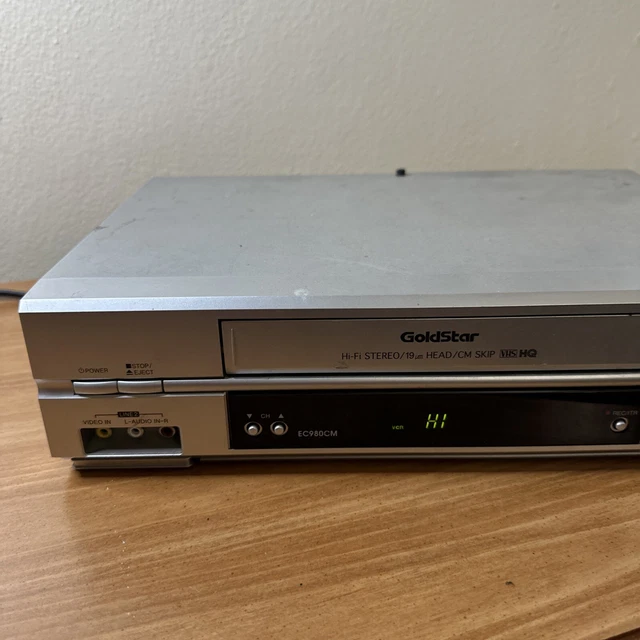 GOLDSTAR VCR VHS Player Recorder Model No. EC480CM No Remote Tested