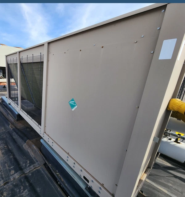 York Air Cooled Chiller, YCAL0066E. 66Ton, R410A, 460V, 60Hz, 3Phase
