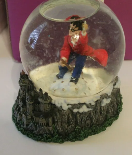 RARE Pre-Owned Harry Potter Quidditch Snow Globe Warner Bros 2000 853100 RETIRED