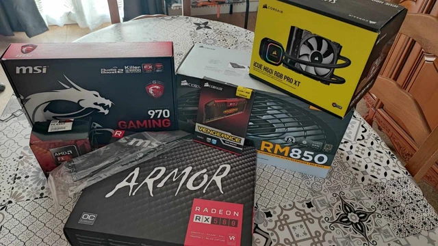 PC Bureau HP 460-A014NF D'occasion : SSD 128 Go, AMD A6, 8 Go RAM, Windows 10