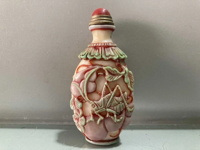 Chinese Old Beijing Glaze Hand-carved Exquisite Pattern Snuff Bottle ah1215