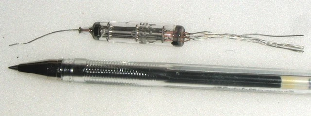 VALVO 6CQ6 / EF92 Pentode Tube (Unit