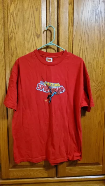 Marvel Comics XL Mens Red Tee Shirt  The Amazing Spiderman.