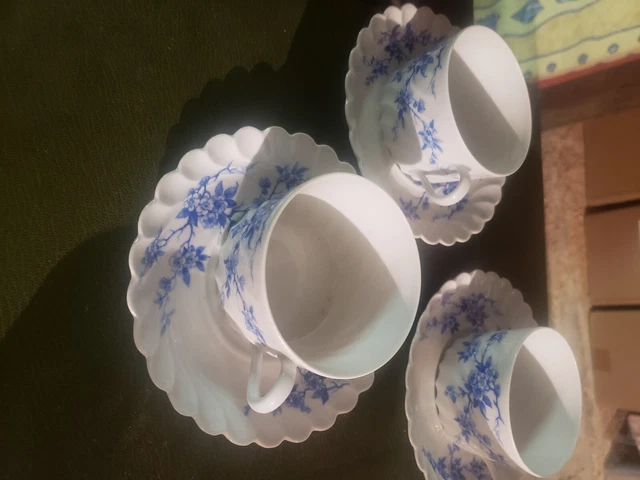 ANCIENNE PORCELAINE  LIMOGES HAVILAND fleurs bleues 3 TASSES CAFÉ/3 SOUCOUPES