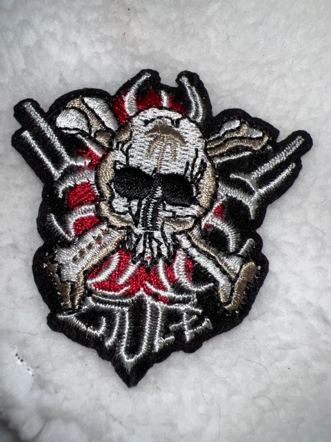 X 1 applique écusson/patch thermocollant tete de mort crane/fleur - Un
