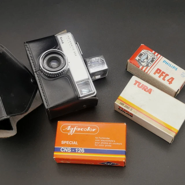 Kodak Instamatic 233 + Agfa CNS 126 + 126 Tura HR200S