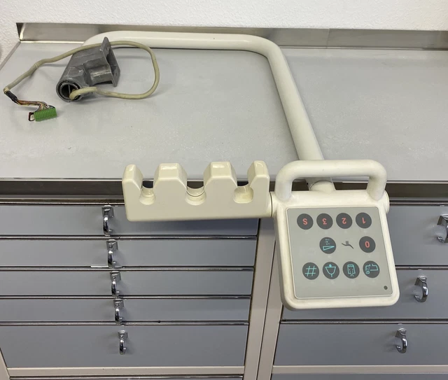 SIEMENS Sirona Bedienpanel M1 E inkl Platine Panel Helferinnen SIEMENS Sirona Bedienpanel M1 E inkl Platine Panel Helferinnen