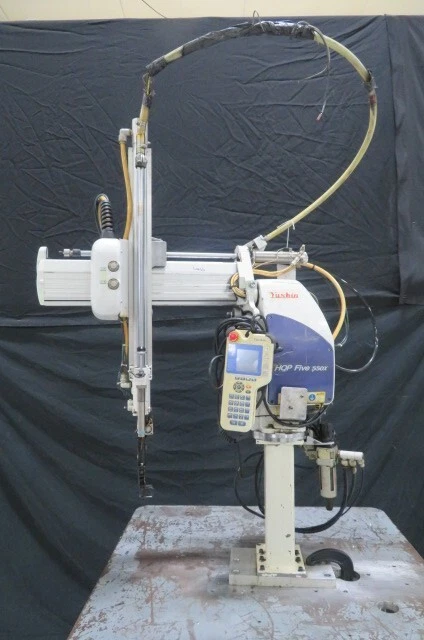 Yushin Used HOP Five 550X Sprue Picker, Yr. 2008, 550mm, 110V, ZAG #8852