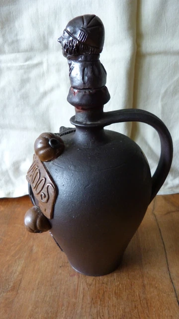 Lot de deux bouteilles en grès émaillé M.K.M vintage brun ocre Gris