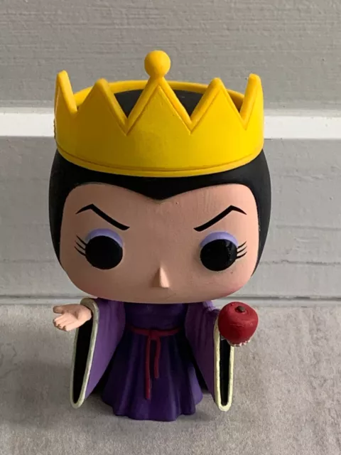 Funko Pop Deluxe Evil Queen on Throne #1088 - Snow White - A