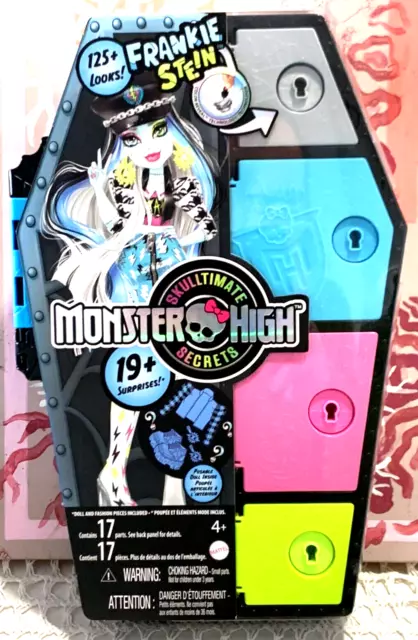 Monster High Doll, Frankie Stein, Dress-Up Locker