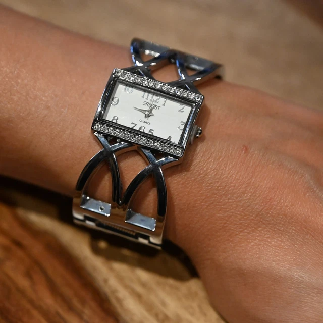 Montre Bracelet Fantaisie Femme Strass Métal Blanc - Mouvement Quartz - Marque Yoya - Occasion