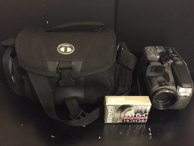 PANASONIC - PALMCORDER - PV-L680Dwith bag and tape for parts