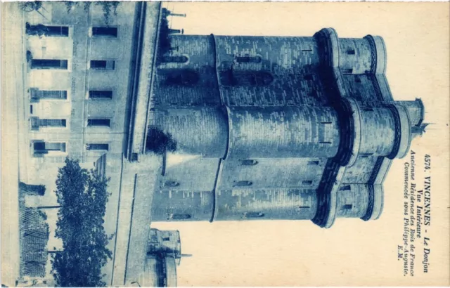 CPA Vincennes Le Donjon FRANCE (1338786)