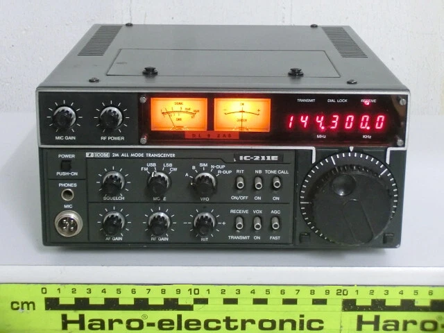 ICOM IC-211E VHF/2M SSB/CW/FM Transceiver [114 59896] (altersbed ...