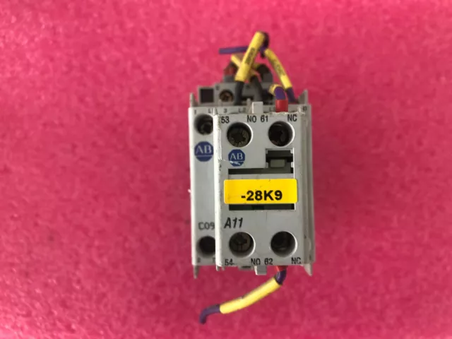 Allen-Bradley 100-C09D10 IEC Contactor 9 Ampere 120VAC