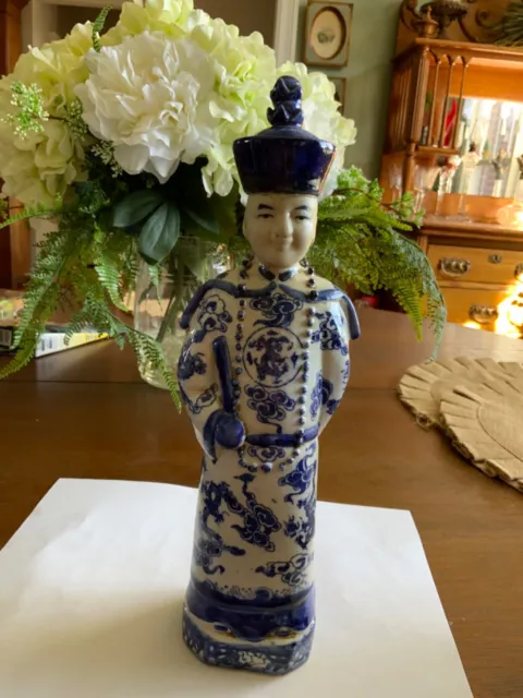 Antique Qing Dynasty Porcelain Emperor Statue Dragon Art  Blue White 11.25”