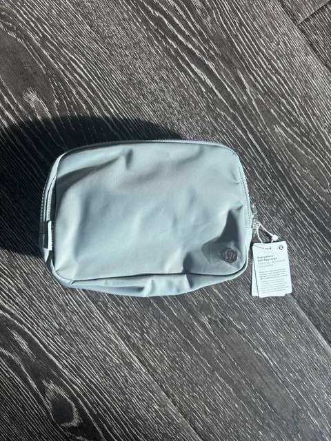 NWT LULULEMON EVERYWHERE Belt Bag Large 2L Rhino Grey $86.63 - PicClick AU