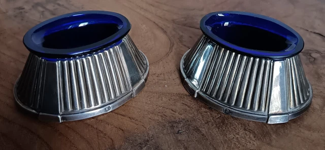 2 X ANCIENNE salière en argent massif et verre bleu silver salt shaker EUR 69,90 - FR