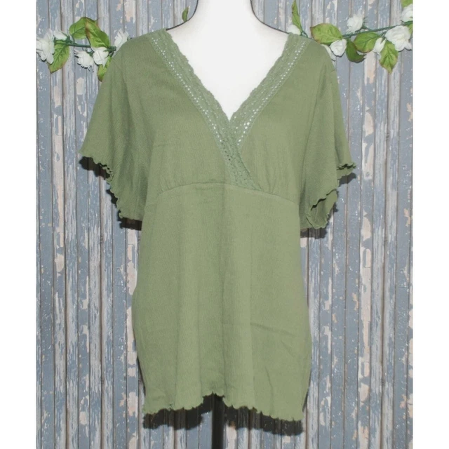 Fashion Bug Green Gauze Top Tunic Size 26W 28W Short Sleeve V-Neck Lace Tie Back