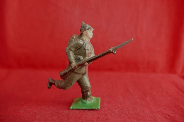 SOLDAT DE PLOMB Soldat Allemand En Casque A Pointe EUR 1,99 - FR