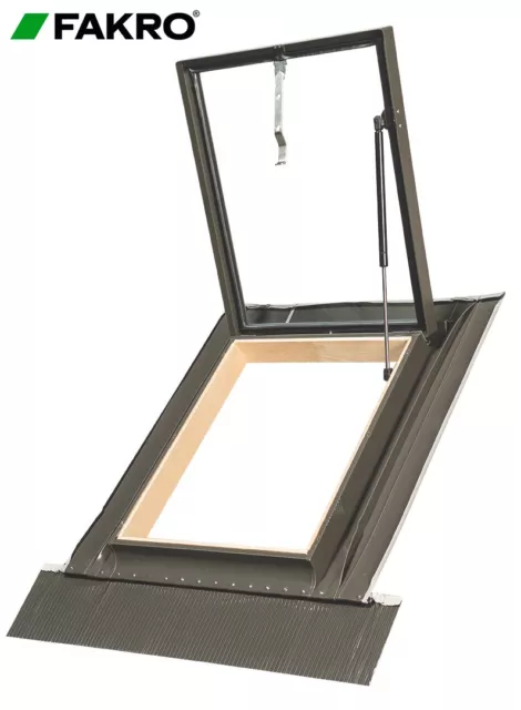 FAKRO WGI New with gas spring 46 x75cm Skylight Access roof window with flashing