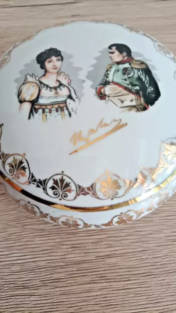 Boite à bijoux/Décor Napoleon et Josephine/Porcelaine de Luxe France 3